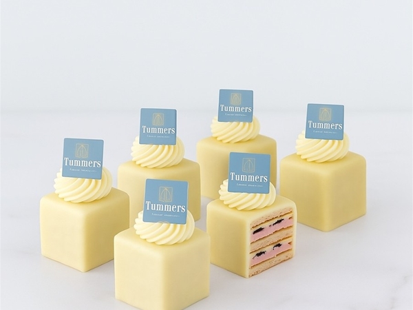 Petit four met logo&nbsp;per 10